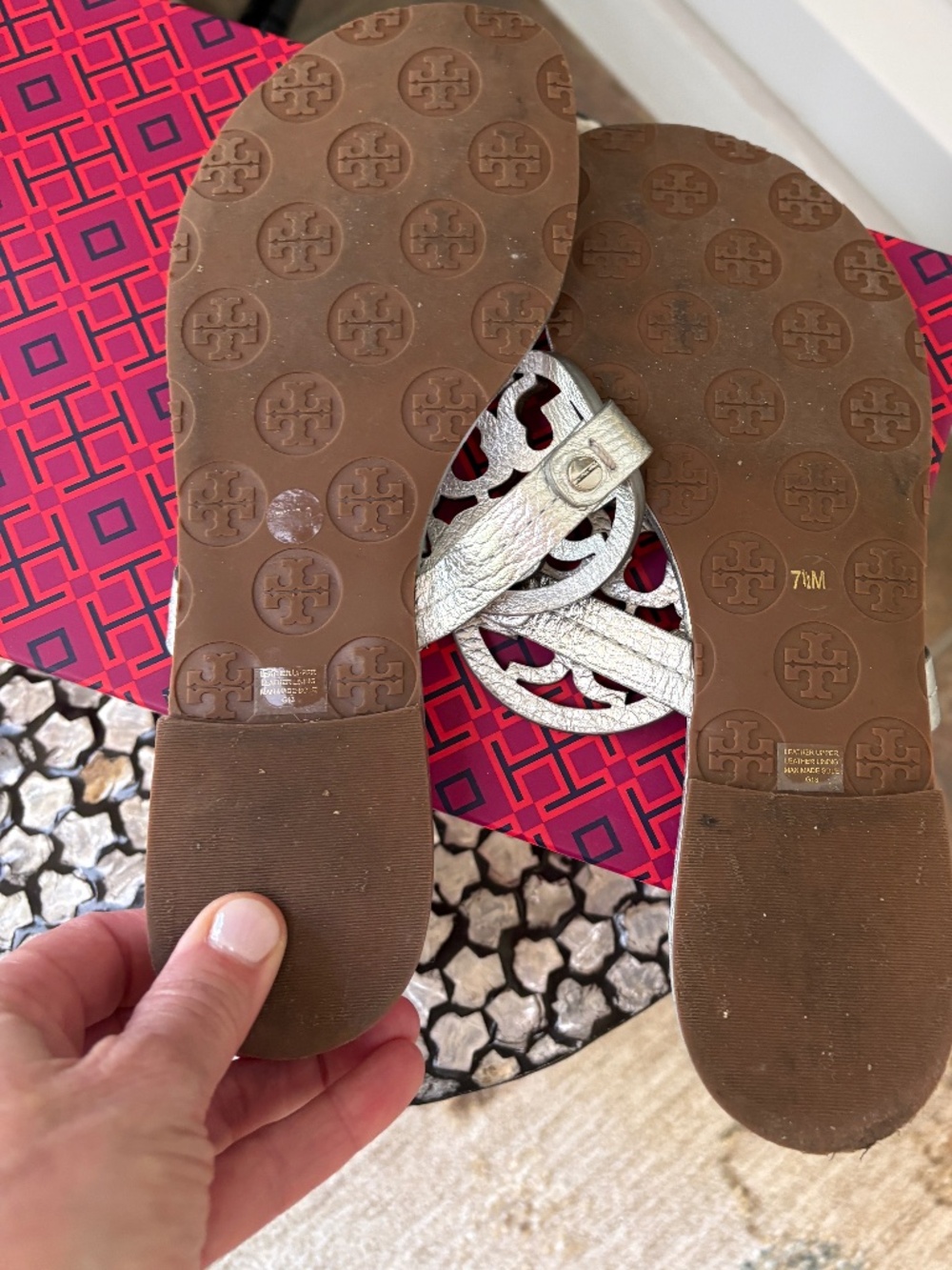 Tory Burch Miller Flats, Size 7.5 Women Tumbled Silver Metallic Leather - Picture 4 of 7